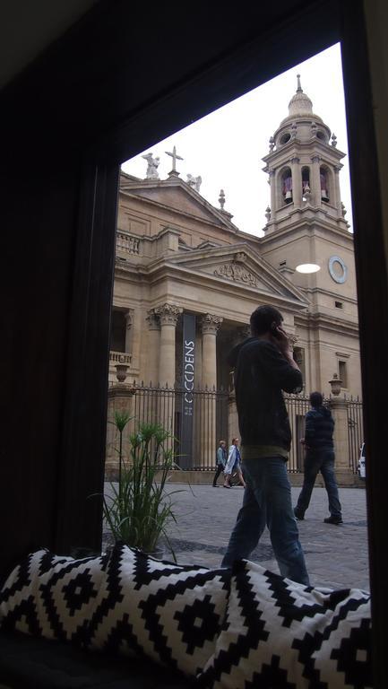 Albergue Plaza Catedral Pamplona Exterior photo