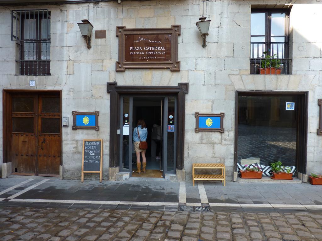 Albergue Plaza Catedral Pamplona Exterior photo